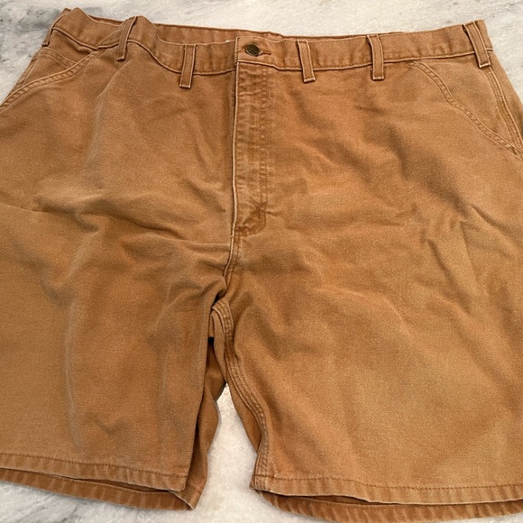 Men’s Carhartt Shorts - Picture 2 of 3
